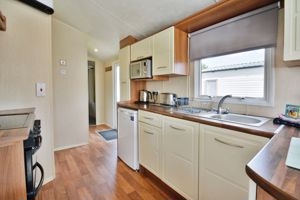 Kitchen- click for photo gallery